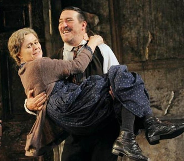 Sinead Cusack and Ciaran Hinds in Juno and the Paycock