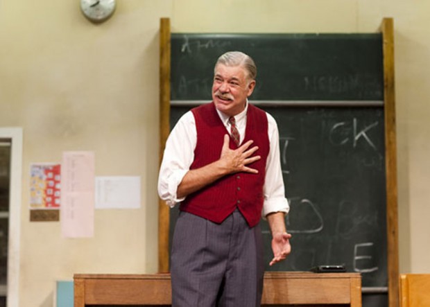 Matthew Kelly in Comedians. Photo: Helen Maybanks