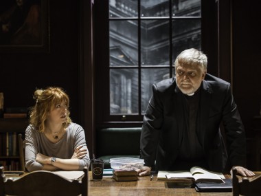 Rebecca Humphries and Simon Russell Beale in Temple. Photo: Johan Persson