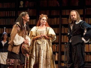 Mark Rylance, Joanna Lumley and David Hyde Pierce in La Bête