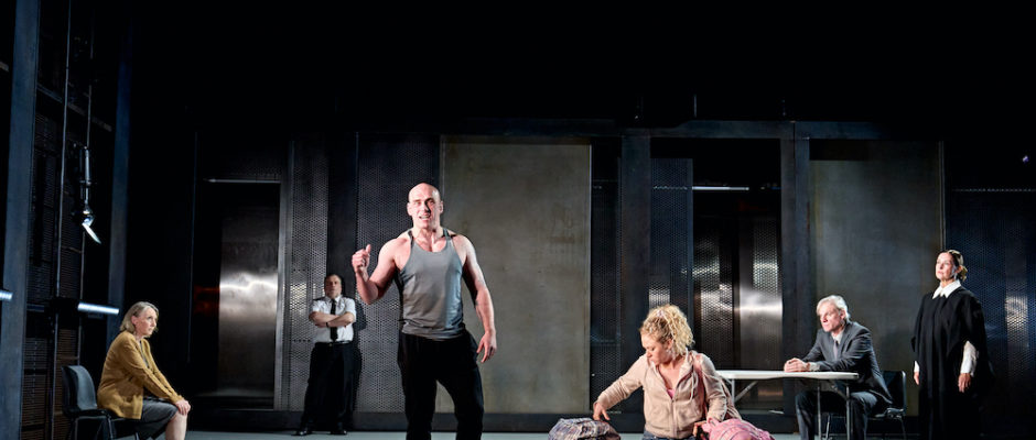 Manhunt, Royal Court